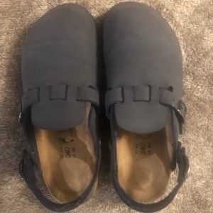 Birki’s by Birkenstock. Women’s